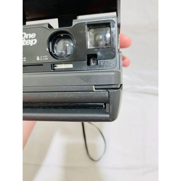 Vintage Polaroid 600 Film Onestep Closeup Instant Autofocus Camera Black - Picture 7 of 9